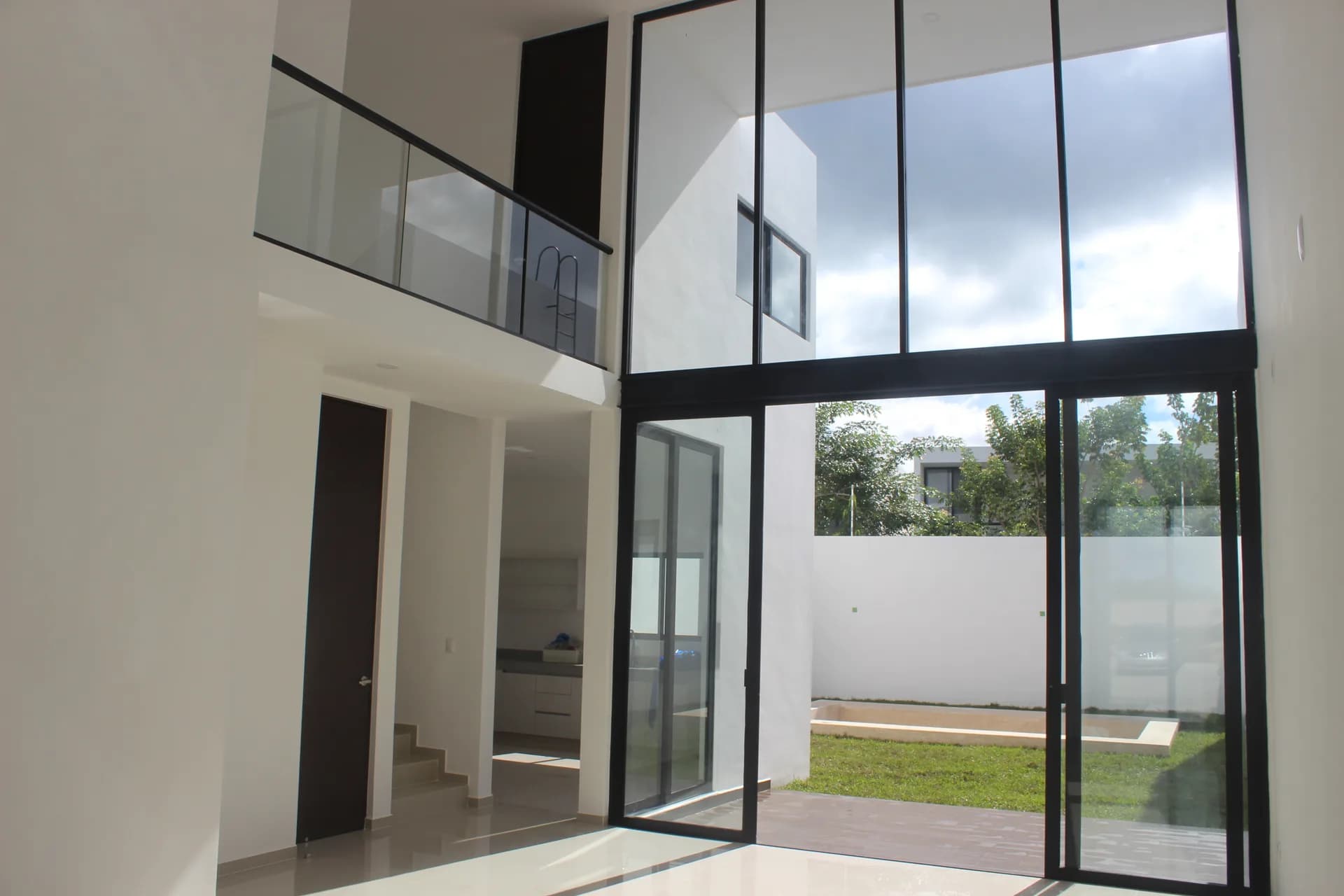 Modelo C - imagen 2